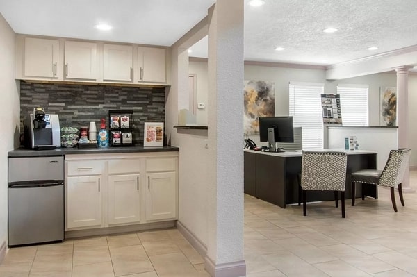 City Summit Apartments