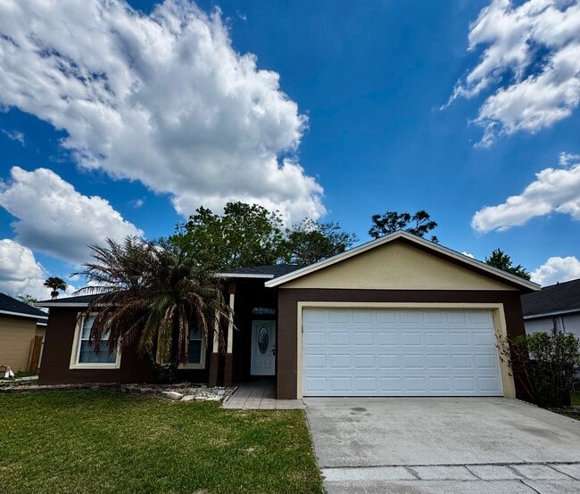 Building Photo - 13859 Glasser Ave