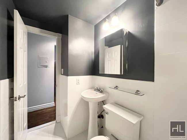 Photo - E 13TH ST. Unit 3F