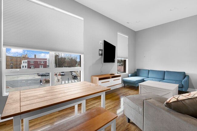 Building Photo - 3519 14th St NW Unit 3