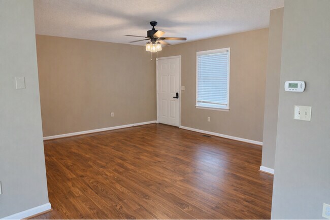 Photo - 109 Watzel Ln