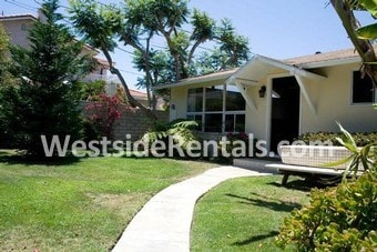 Photo - 617 Gravilla Pl