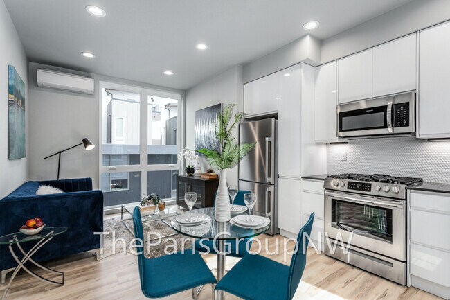 Photo - 3078 SW Avalon Way