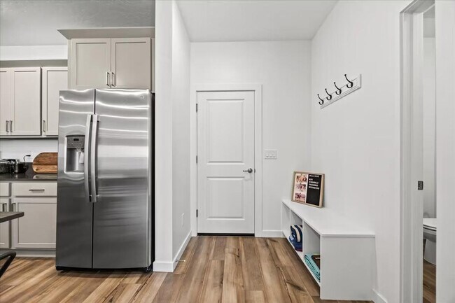 Photo - 195 N Nursery Ave Unidad SI ID1308972P