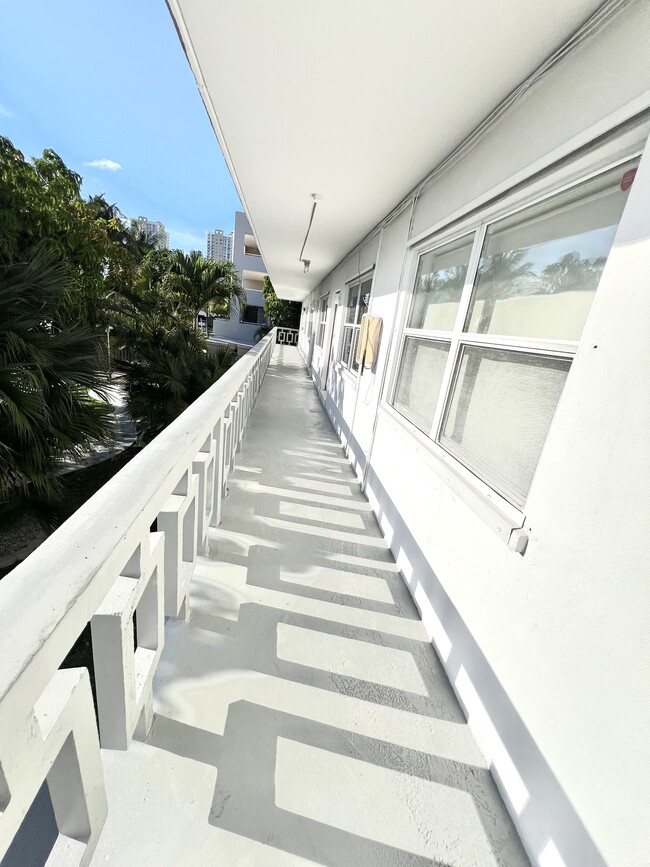 Photo - 467 Golden Isles Dr Unit 207