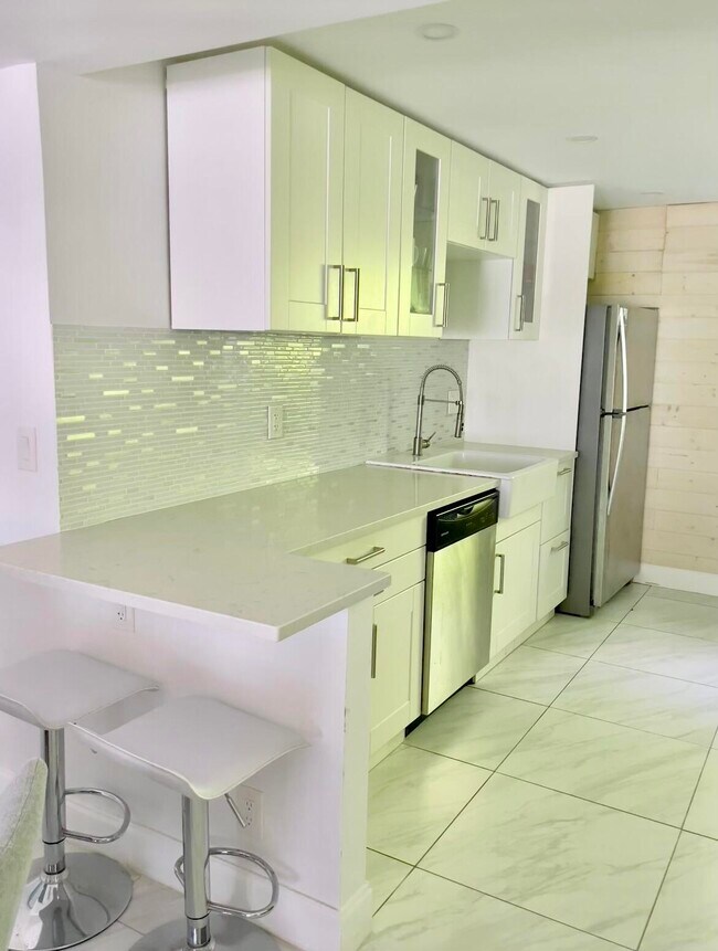 Photo - 1015 Ingraham Ave Condo Unit 9