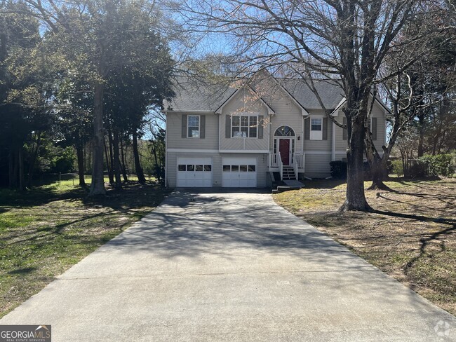 Building Photo - 1510 Twin Manor Dr Rental