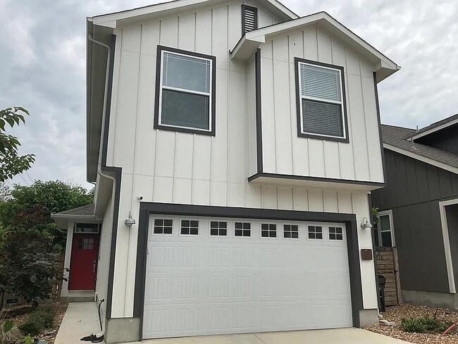 Building Photo - 1511 E Sandalwood Ln Rental