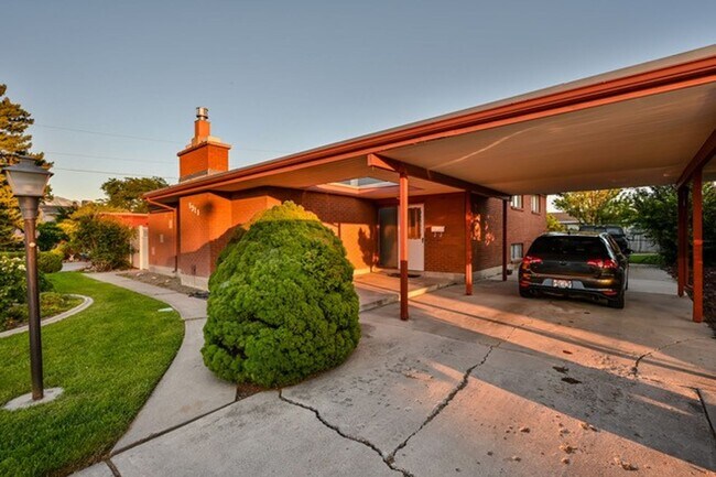 1911 Bowling Ave Unidad 2