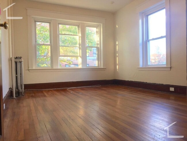 Building Photo - No Brokers Fee, No Security Deposit, Heat, Hot Water Included, Laundry, Porch