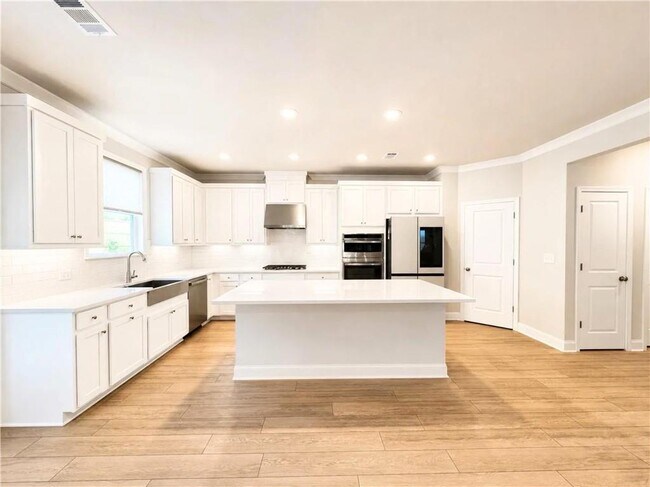 Photo - 830 Elderberry Ct