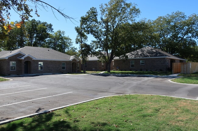 Bob Brown Apartments