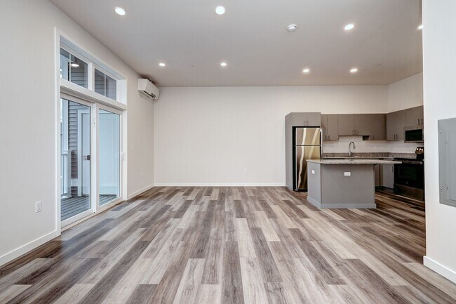 Photo - Clocktower of Shelton