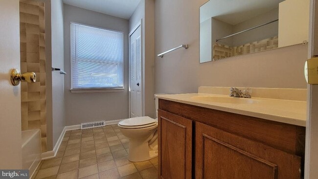 Photo - 216 Brookside Terrace