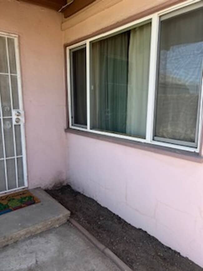 1421 1/2 El Rancho Dr