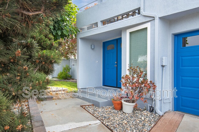 Photo - 846 S Cedros Ave