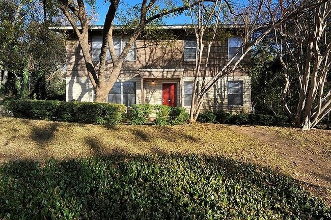 Photo - 2819 San Gabriel St