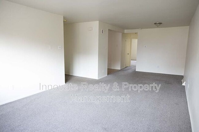 Photo - 8911 Alton St