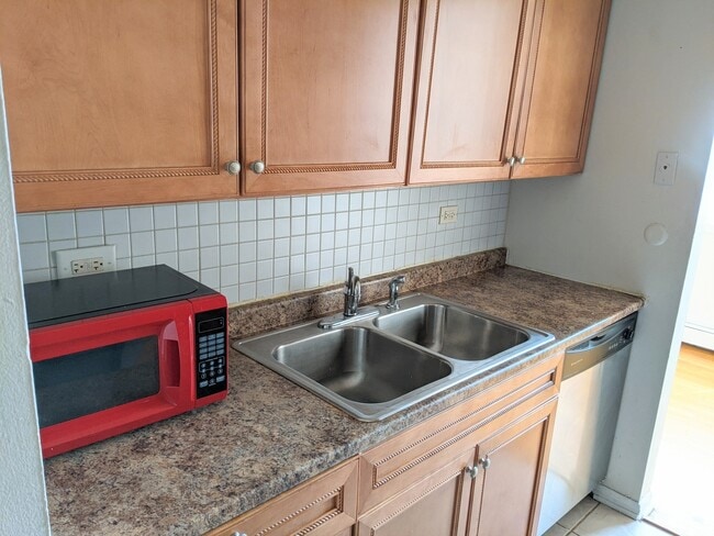 Photo - 156 Asbury Ave Unidad 4