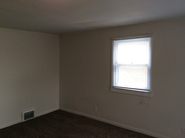 Photo - 227 W Williams St Unit 3