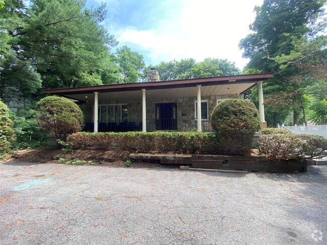 Building Photo - 350 Violet Ave Rental