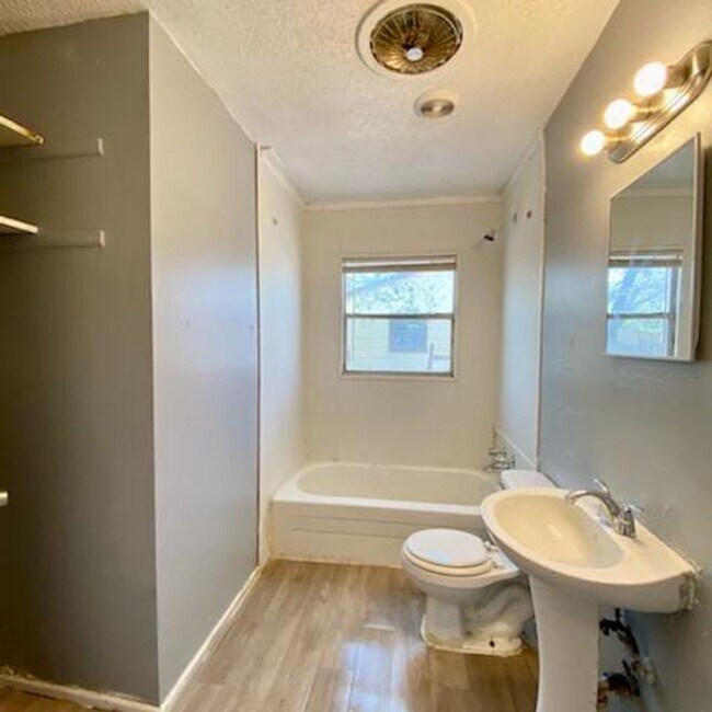 Photo - $0 First Month's Rent / $0 Deposit at Move-in