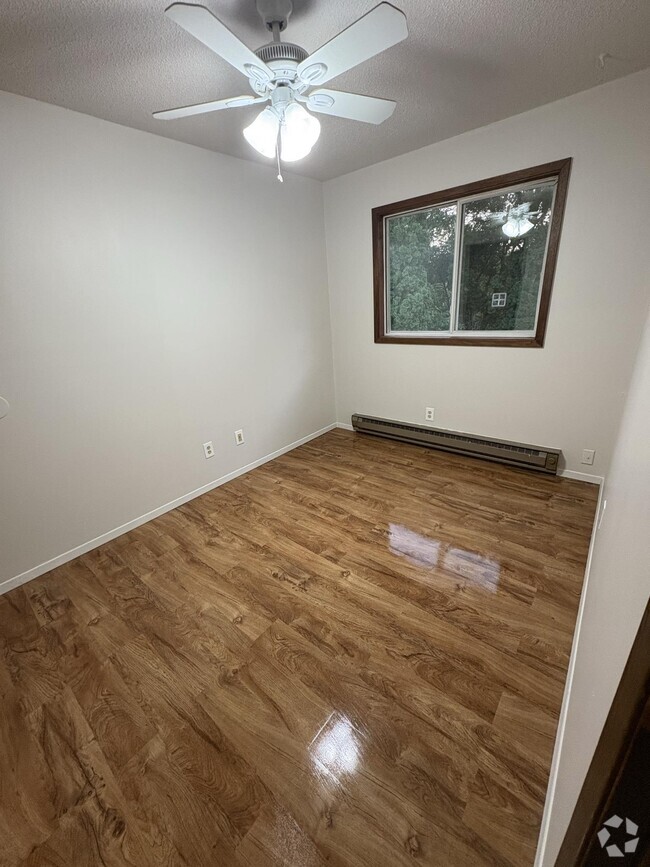 Building Photo - 3229 Sycamore Ter Unit 3 Rental