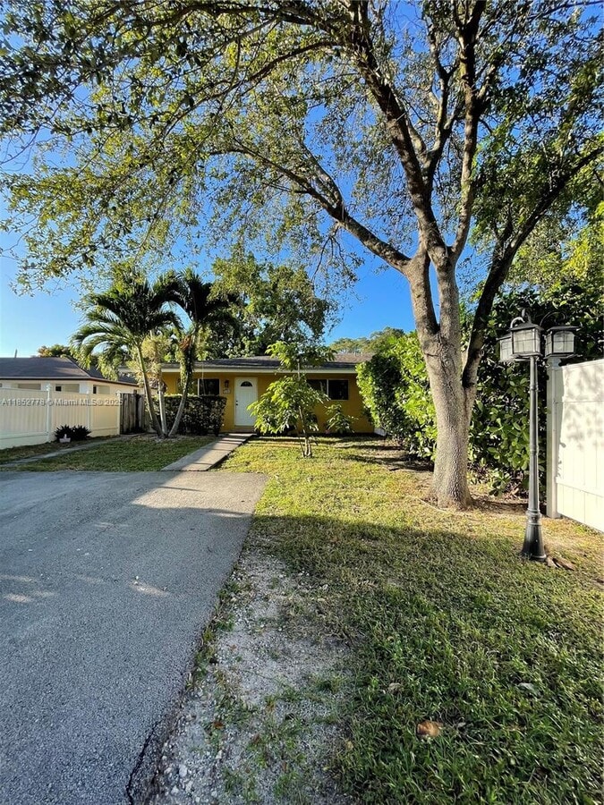 Photo - 5805 SW 61st St House
