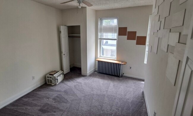 Photo - 4536 Mitchell St Unidad 2