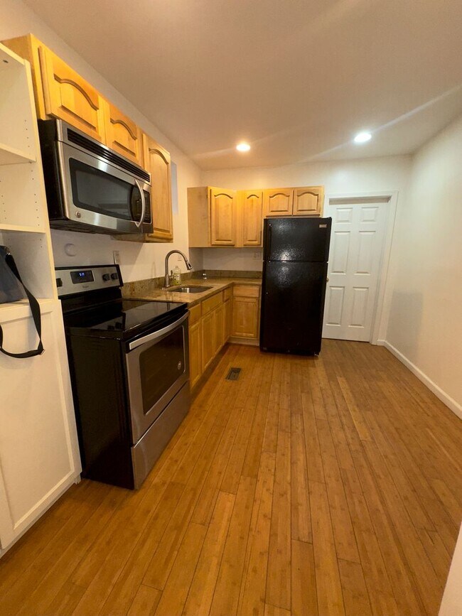 Photo - 1735 Willington St Unit 1735 Willington St 1st floor