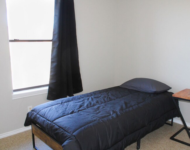 Photo - 820-820 N 26th St Unit 5