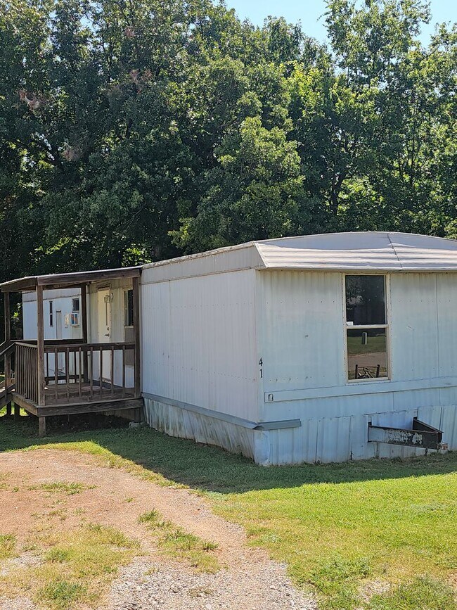 Building Photo - 2 Bed 1 Bath Mobile Home For Rent 50% off first month rent