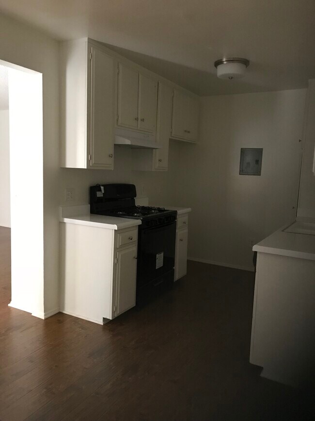 20947 Bryant St Unit 202