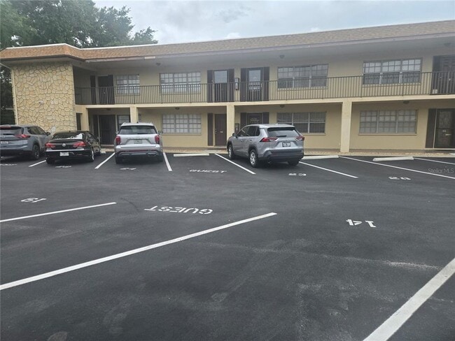 Building Photo - 1320 Moreland Dr Unit 24