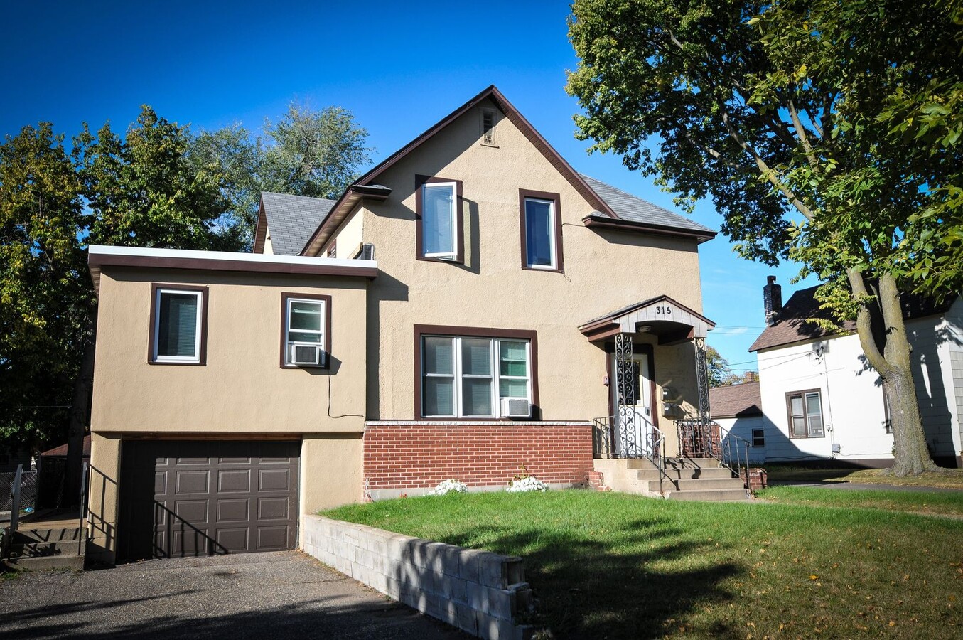 Photo - 315 6th Ave S Unidad 315-upper - 1