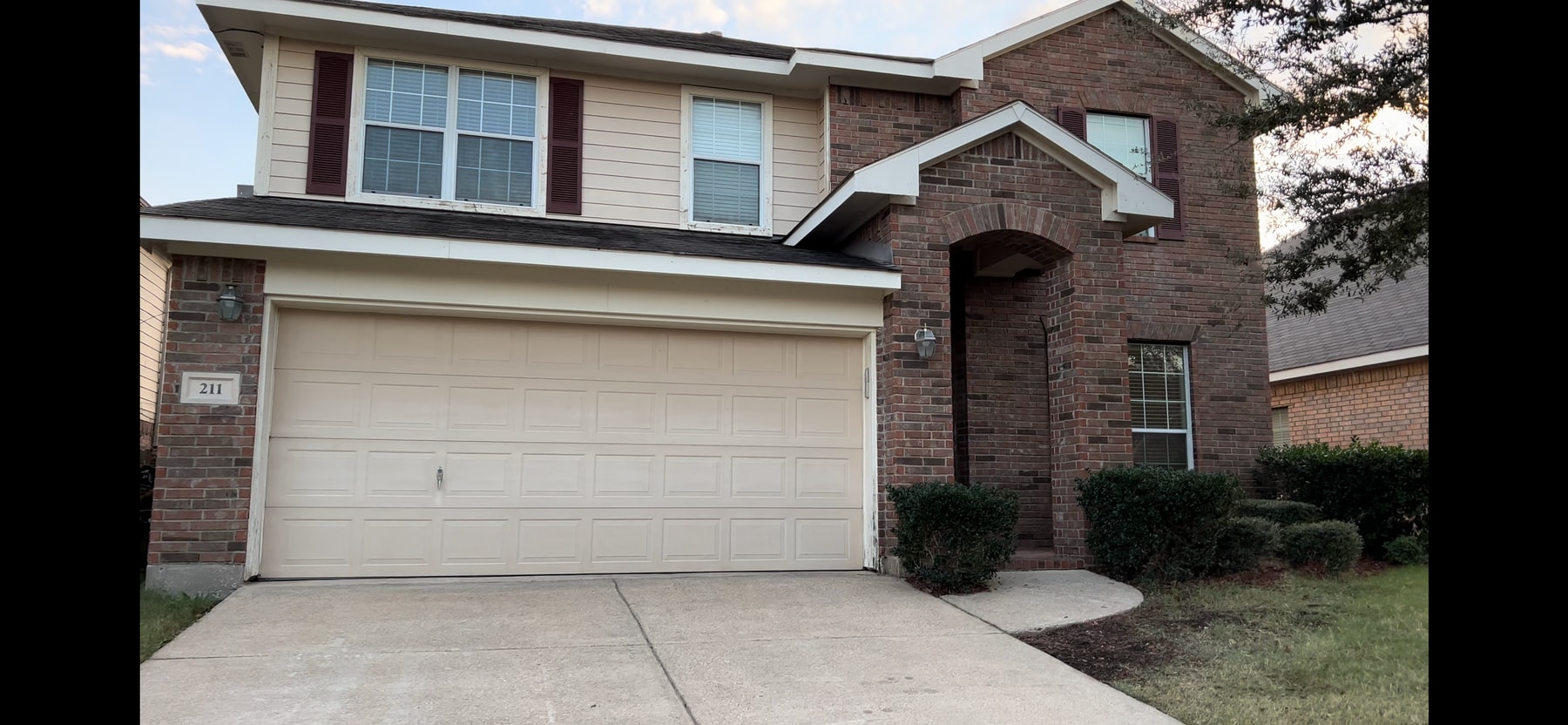 Photo - 211 Mulberry Dr