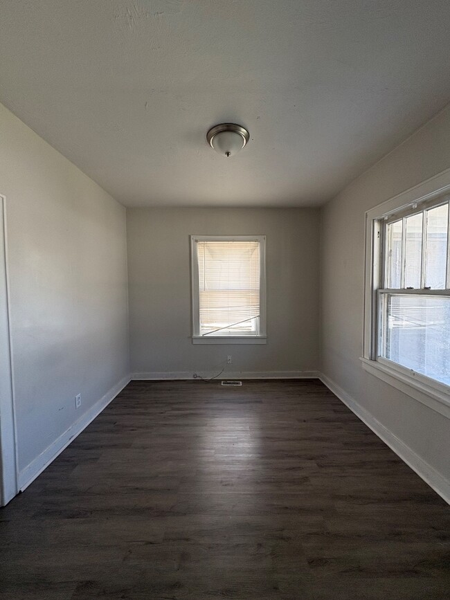 Photo - 609 N Madison St