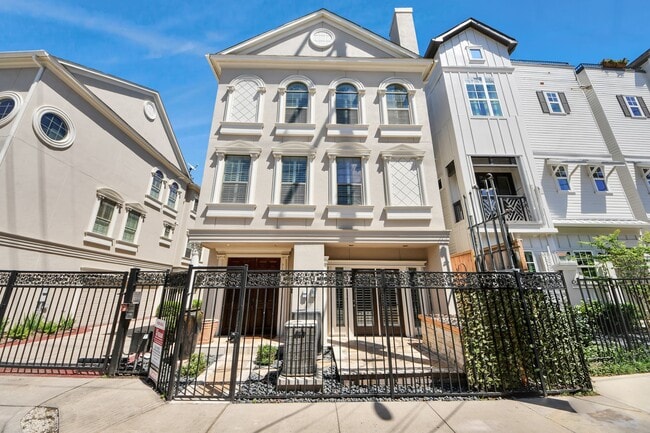 Building Photo - 710 Jackson Hill St