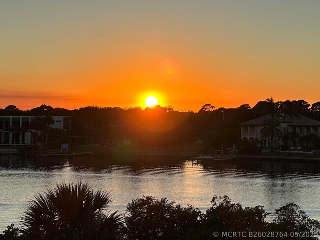1701 Marina Isle Way Unit 402