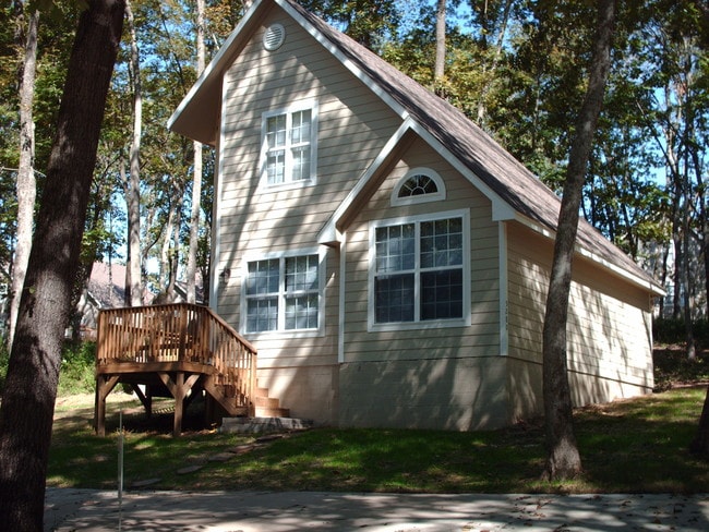 Cottage - Moonlight Cottages, Duplex and Townhomes