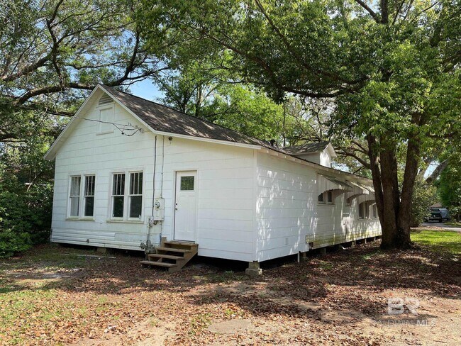 Photo - 216 W Rose Ave