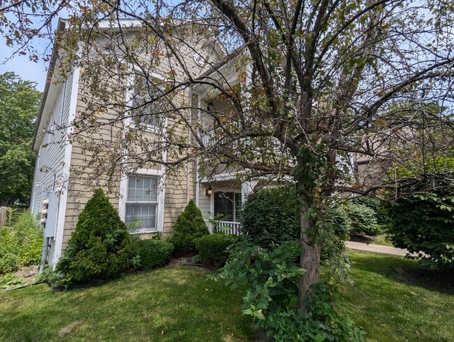Photo - 680 W Ferry St
