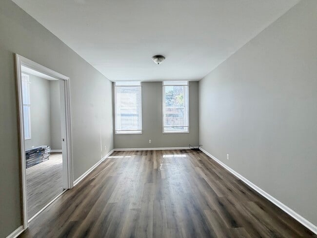 Photo - 2133 S Fairfield Ave Unit CH