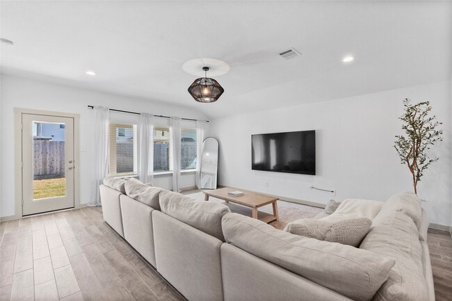 Photo - 13220 Lago Acero