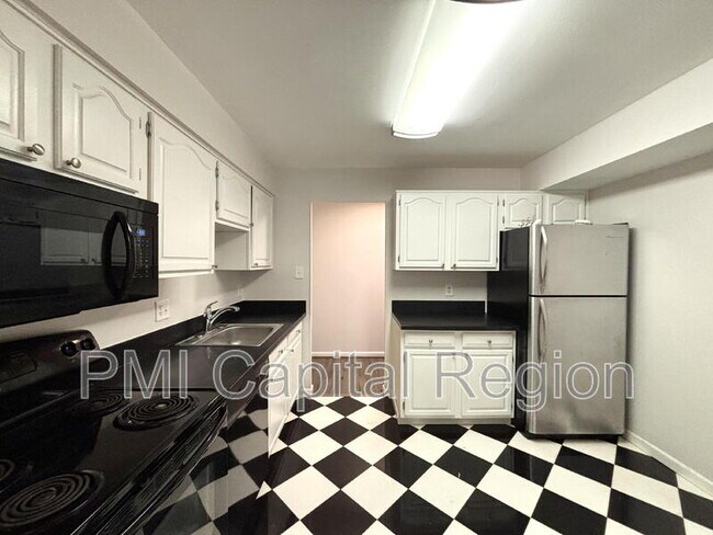 Building Photo - 5805 Edson Ln Unit Apt T2