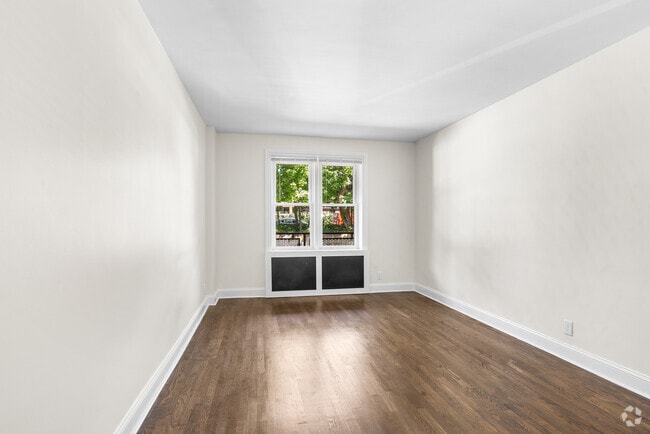 Primary Bedroom - 1BR, 1BA - 770 SF