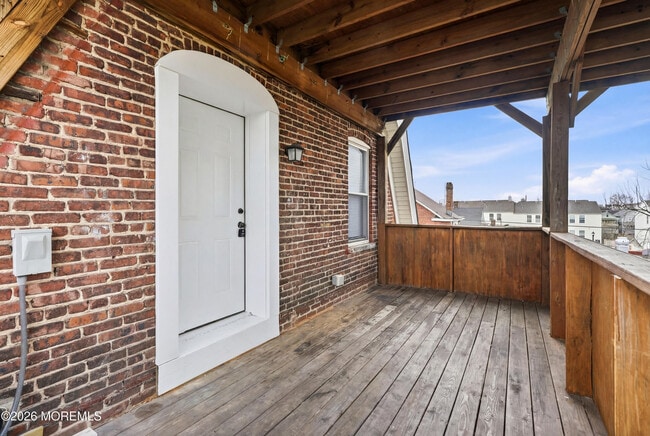 Photo - 115 Remsen Ave