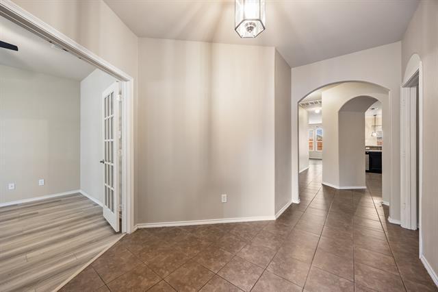 Photo - 2028 Carriage Rd