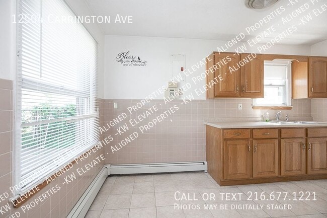 12504 Carrington Ave