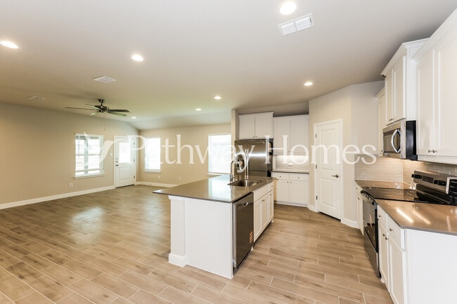 Photo - 1748 Reverie Rd